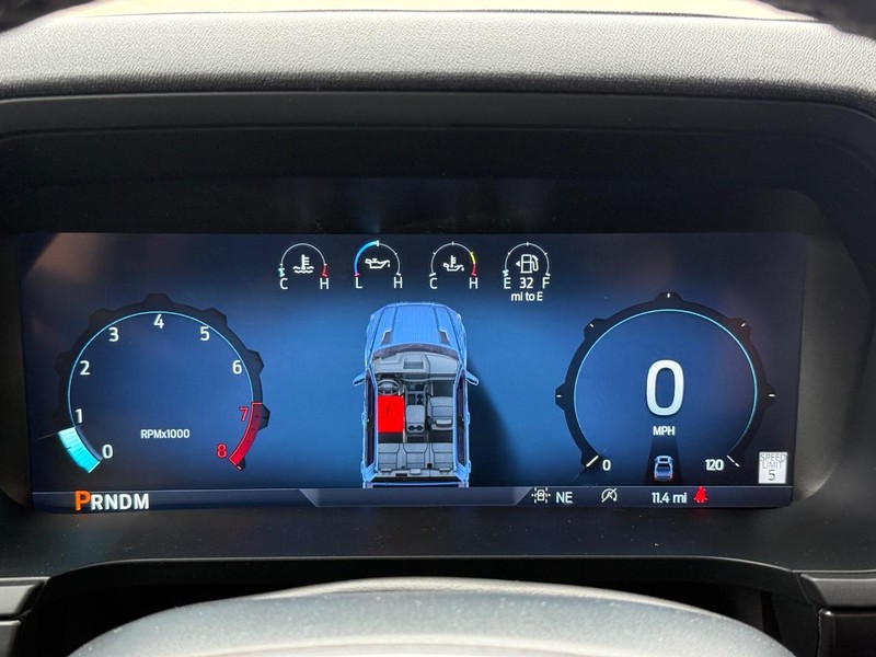 Ford F-150 Vehicle Full-screen Gallery Image 17