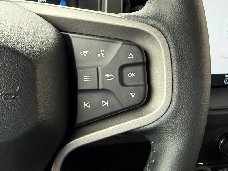 Ford Bronco Vehicle Full-screen Gallery Image 16