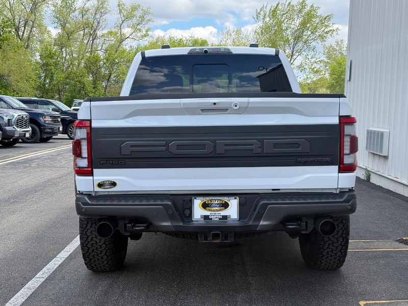 Ford F-150 Vehicle Full-screen Gallery Image 4