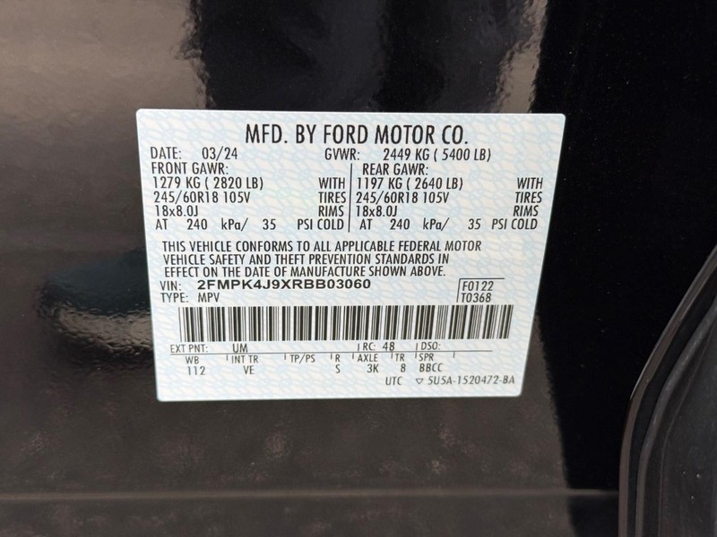 Ford Edge Vehicle Full-screen Gallery Image 22