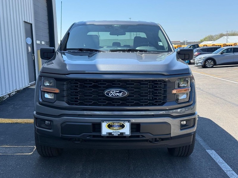 Ford F-150 Vehicle Full-screen Gallery Image 8