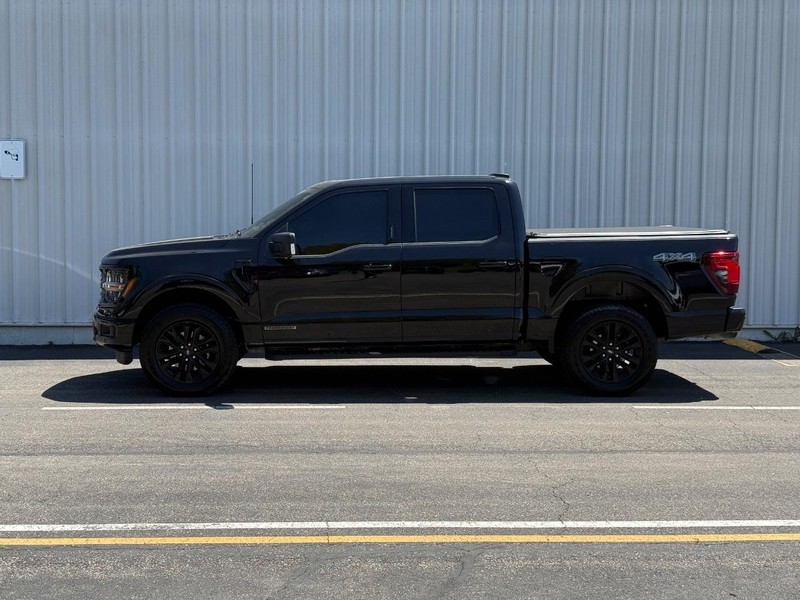 Ford F-150 Vehicle Full-screen Gallery Image 2