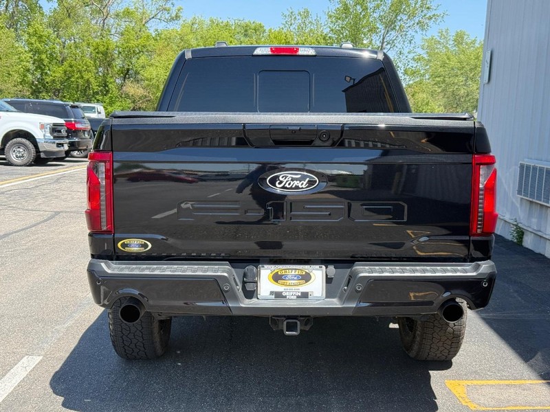 Ford F-150 Vehicle Full-screen Gallery Image 4