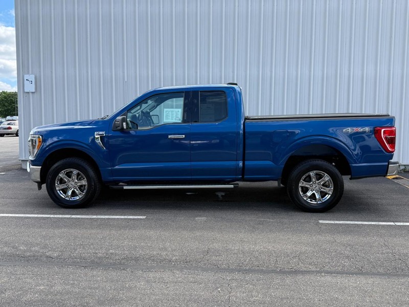 Ford F-150 Vehicle Full-screen Gallery Image 2
