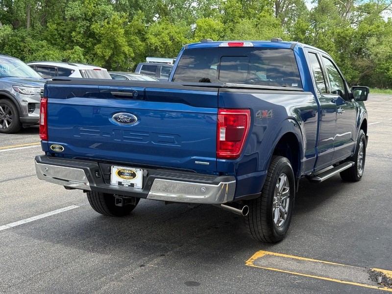 Ford F-150 Vehicle Full-screen Gallery Image 6
