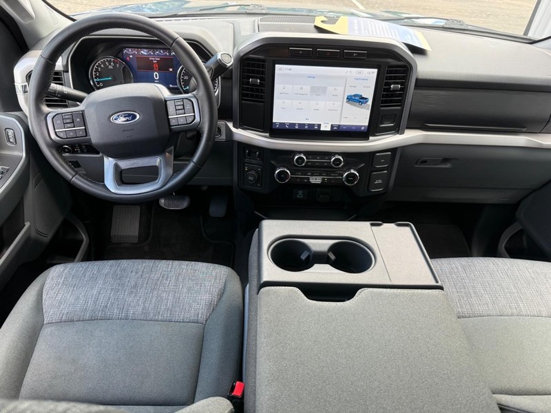 Ford F-150 Vehicle Full-screen Gallery Image 9