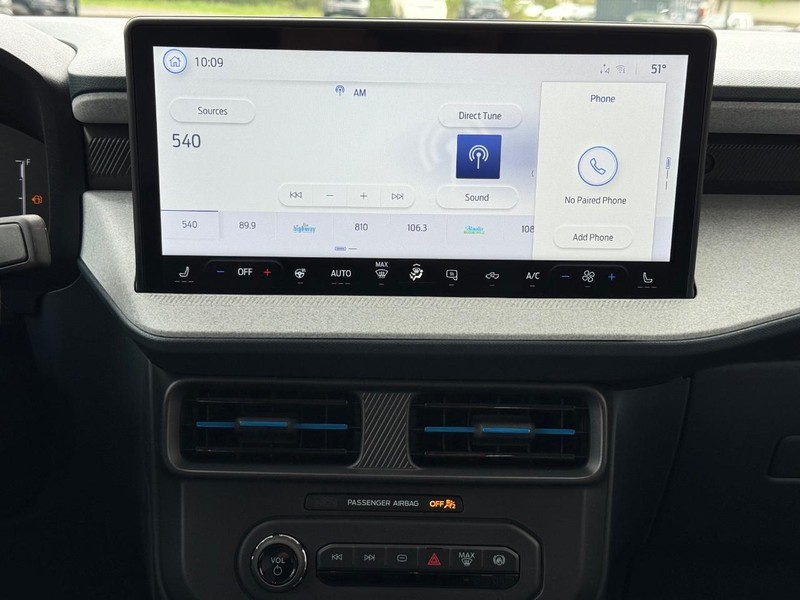 Ford Maverick Vehicle Full-screen Gallery Image 7