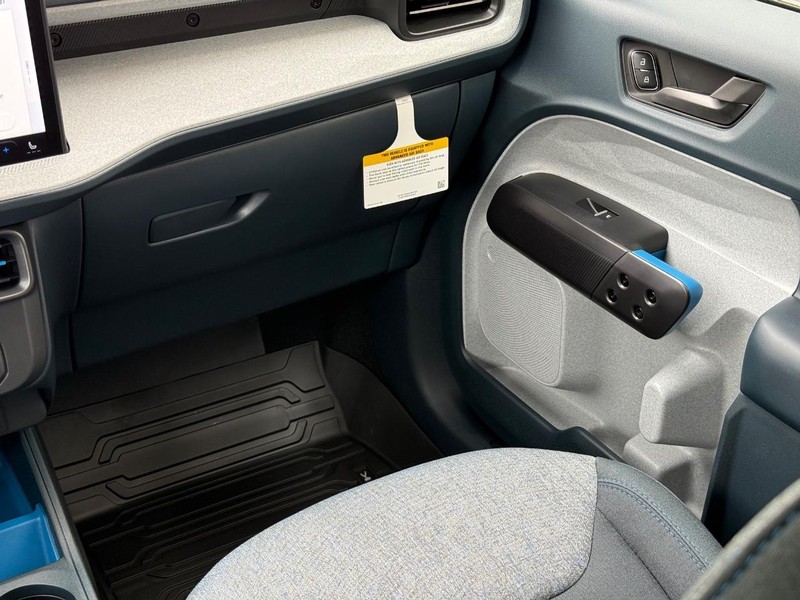Ford Maverick Vehicle Full-screen Gallery Image 10