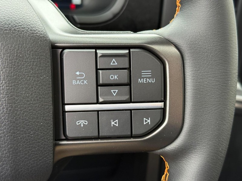 Ford F-150 Vehicle Full-screen Gallery Image 13