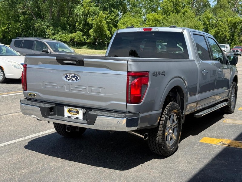 Ford F-150 Vehicle Full-screen Gallery Image 6