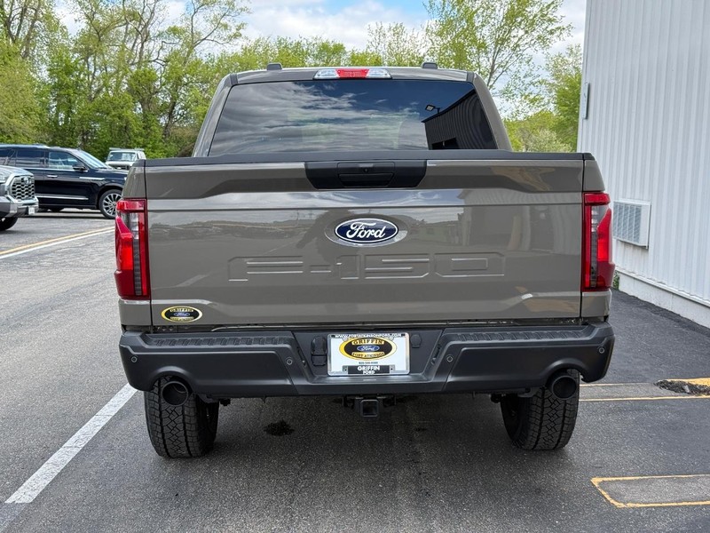 Ford F-150 Vehicle Full-screen Gallery Image 4