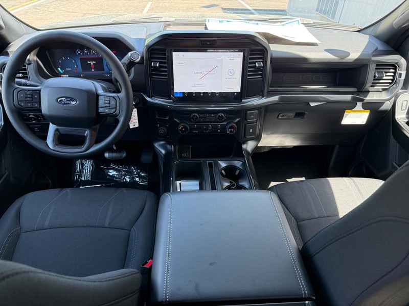 Ford F-150 Vehicle Full-screen Gallery Image 10