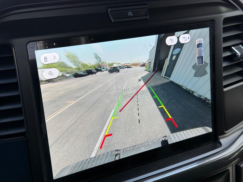 Ford F-150 Vehicle Full-screen Gallery Image 18