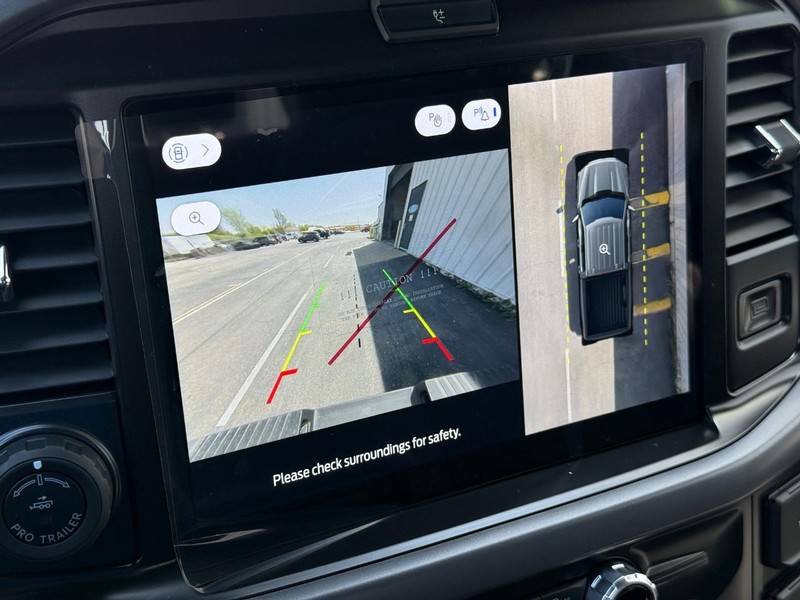 Ford F-150 Vehicle Full-screen Gallery Image 18