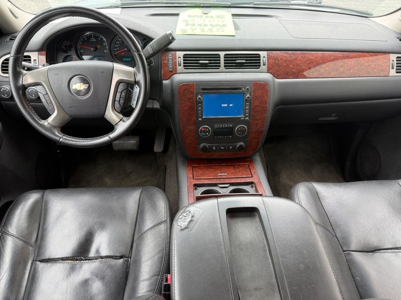 Chevrolet Tahoe Vehicle Full-screen Gallery Image 9