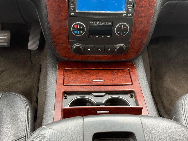 Chevrolet Tahoe Vehicle Full-screen Gallery Image 13