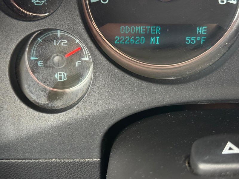 Chevrolet Tahoe Vehicle Full-screen Gallery Image 16