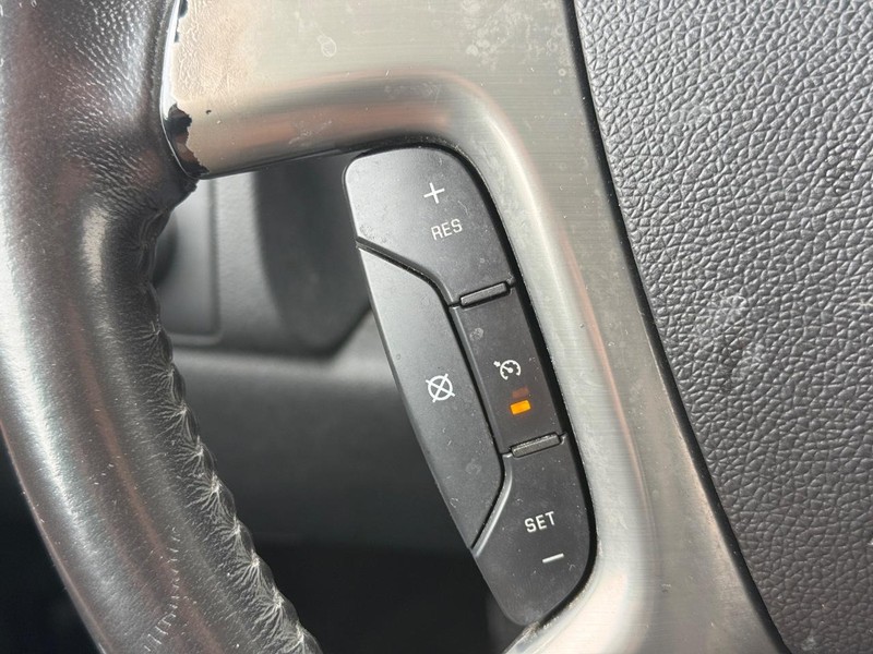 Chevrolet Tahoe Vehicle Full-screen Gallery Image 20
