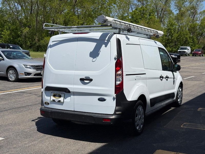 Ford Transit Connect Van Vehicle Full-screen Gallery Image 5