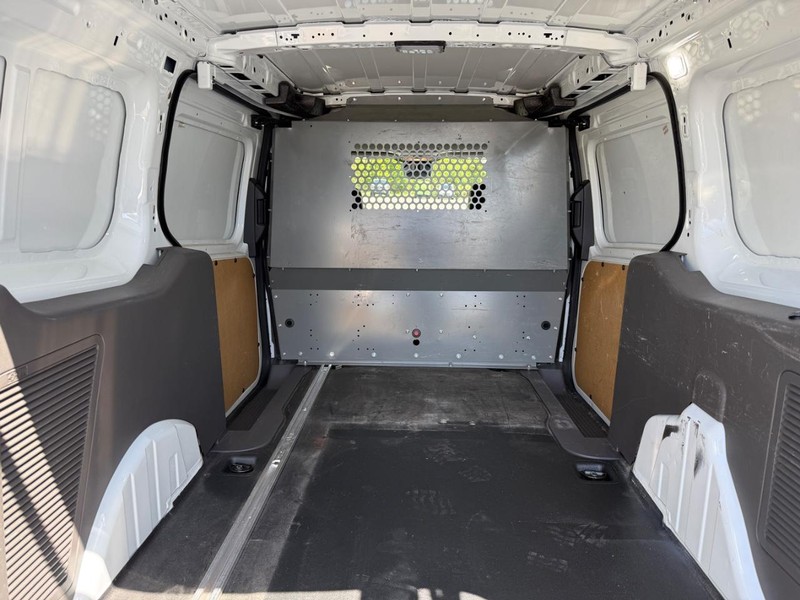 Ford Transit Connect Van Vehicle Full-screen Gallery Image 6