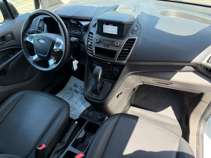 Ford Transit Connect Van Vehicle Full-screen Gallery Image 9