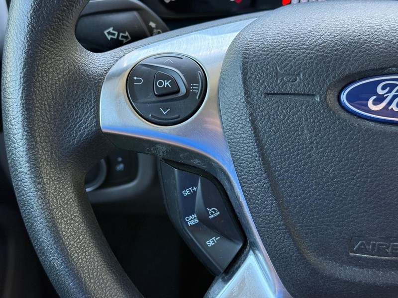 Ford Transit Connect Van Vehicle Full-screen Gallery Image 15