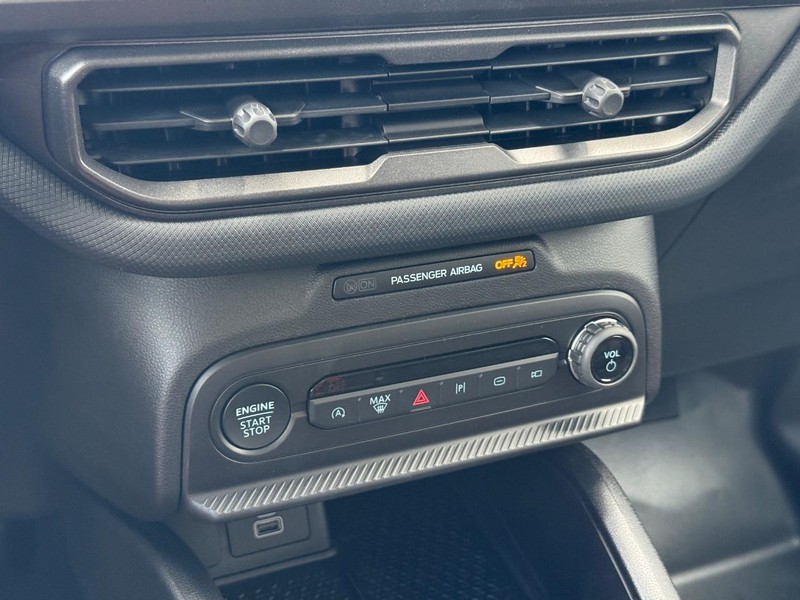 Ford Bronco Sport Vehicle Full-screen Gallery Image 13