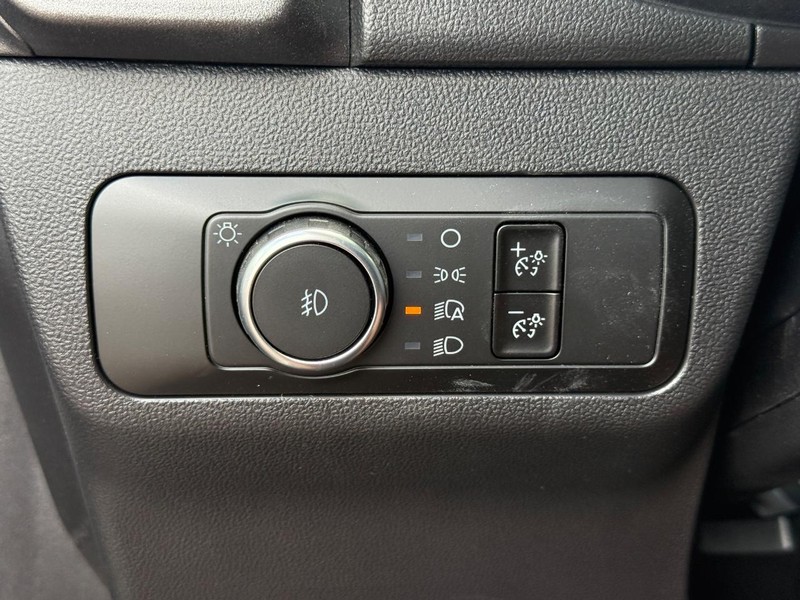 Ford Bronco Sport Vehicle Full-screen Gallery Image 16