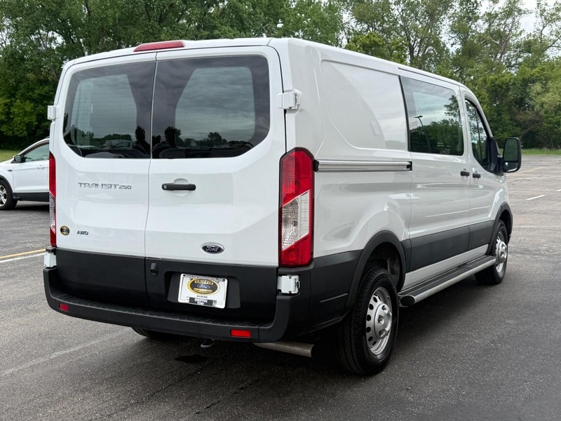 Ford Transit Cargo Van Vehicle Full-screen Gallery Image 4