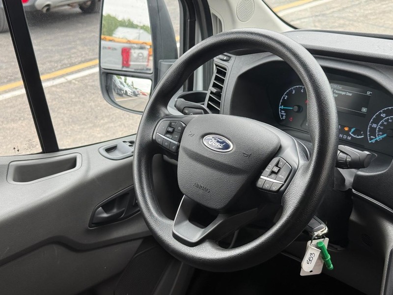 Ford Transit Cargo Van Vehicle Full-screen Gallery Image 10