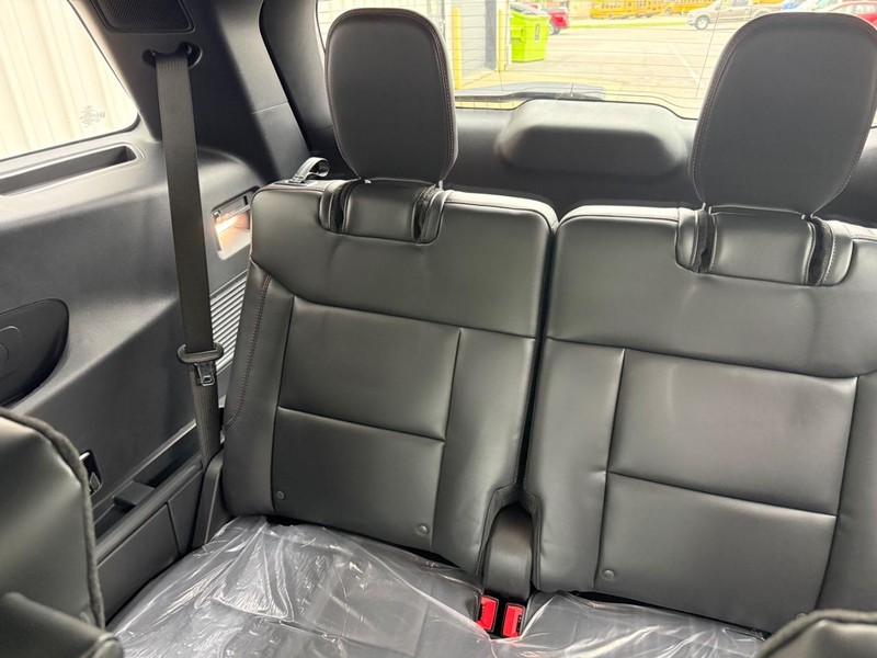 Ford Explorer Vehicle Full-screen Gallery Image 10