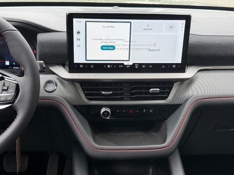 Ford Explorer Vehicle Full-screen Gallery Image 14