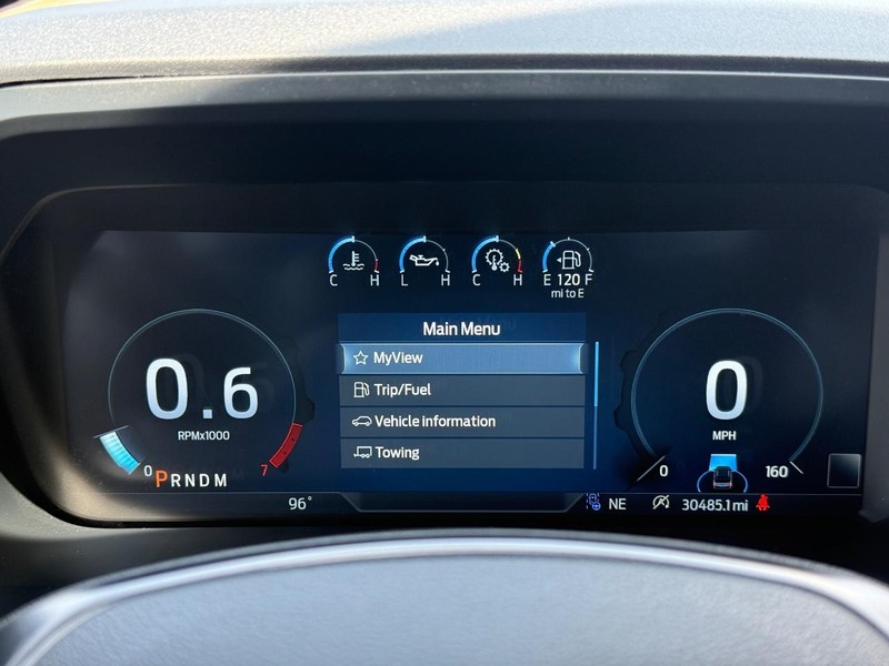 Ford Expedition Max Vehicle Full-screen Gallery Image 18