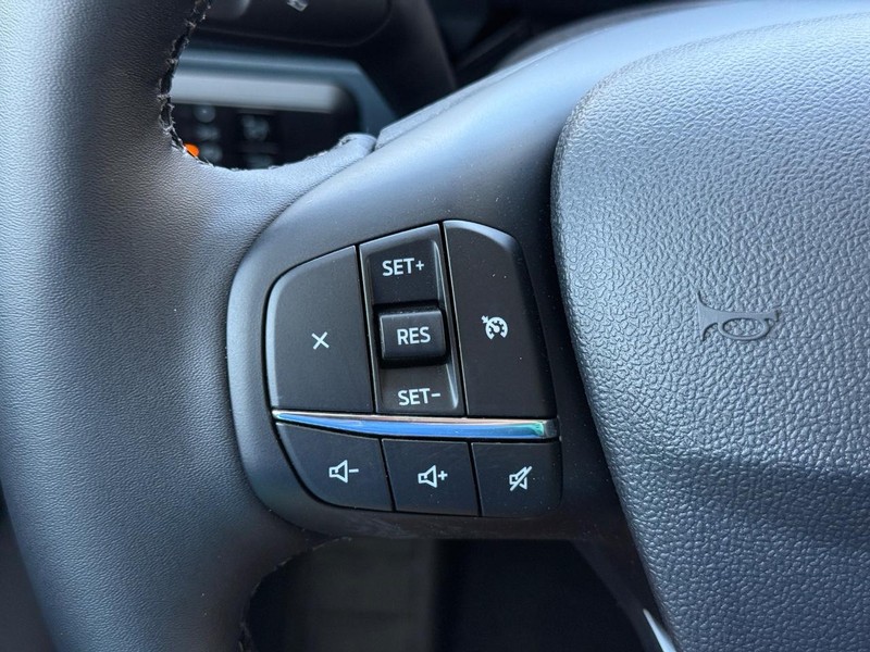 Ford Maverick Vehicle Full-screen Gallery Image 15