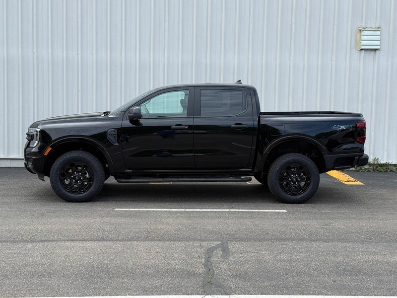Ford Ranger Vehicle Full-screen Gallery Image 2
