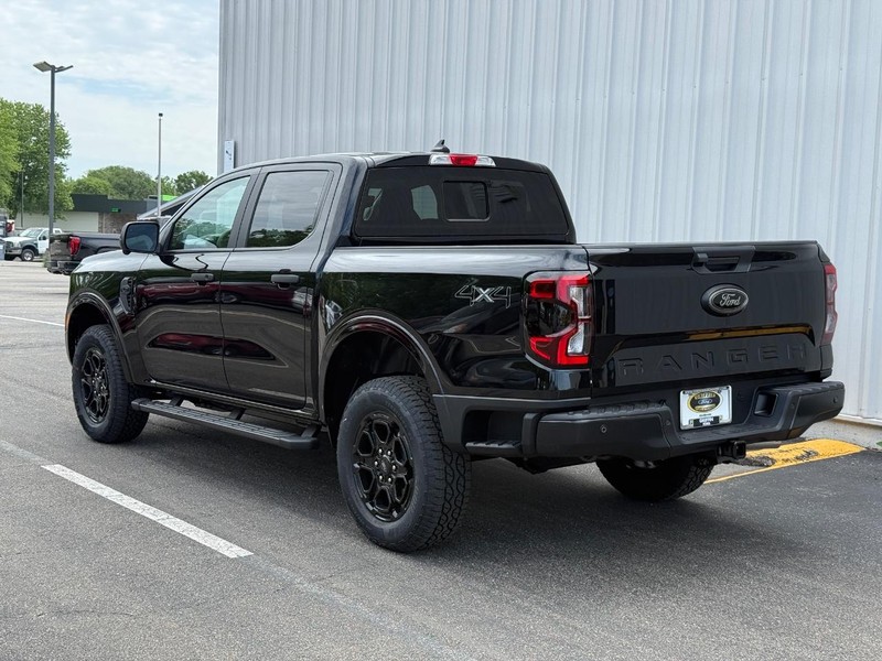 Ford Ranger Vehicle Full-screen Gallery Image 5