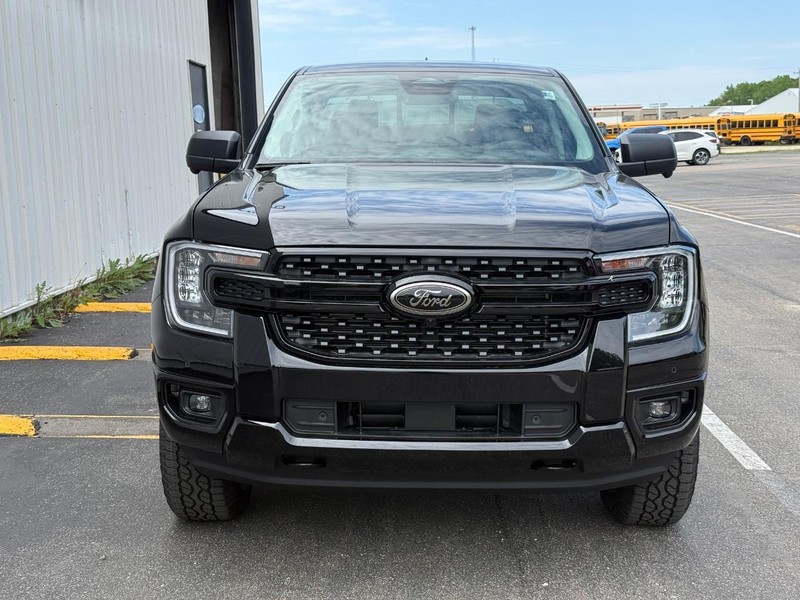 Ford Ranger Vehicle Full-screen Gallery Image 6