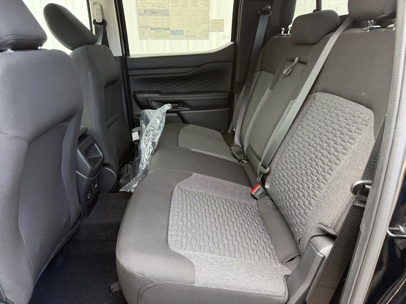 Ford Ranger Vehicle Full-screen Gallery Image 11