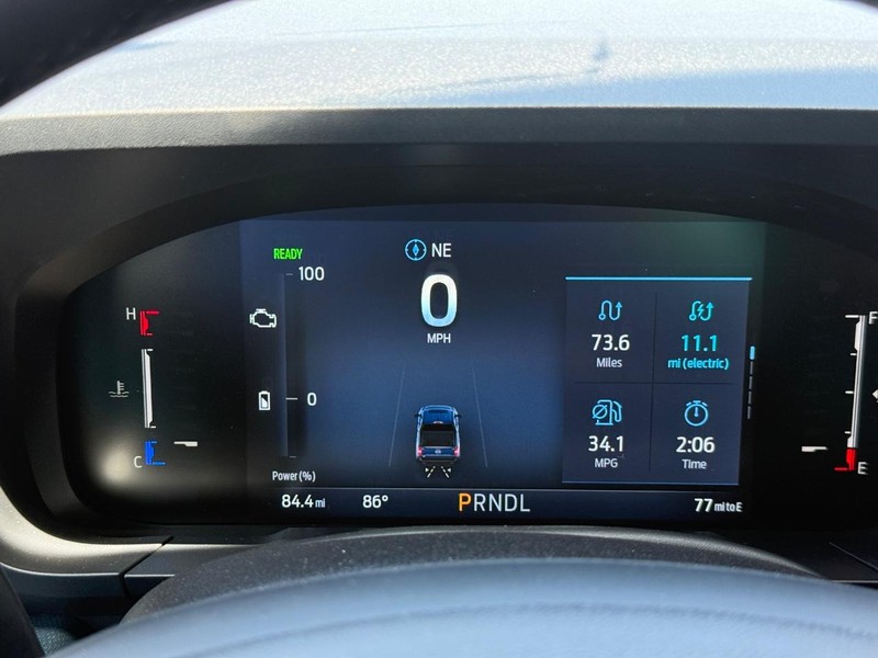 Ford Maverick Vehicle Full-screen Gallery Image 16