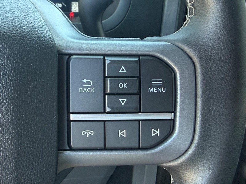 Ford F-150 Vehicle Full-screen Gallery Image 15