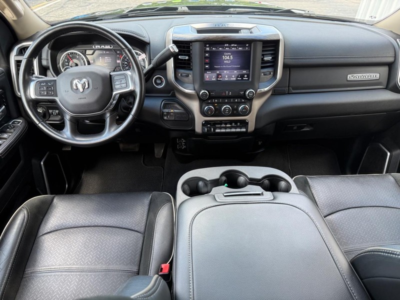 Ram 3500 Vehicle Full-screen Gallery Image 7