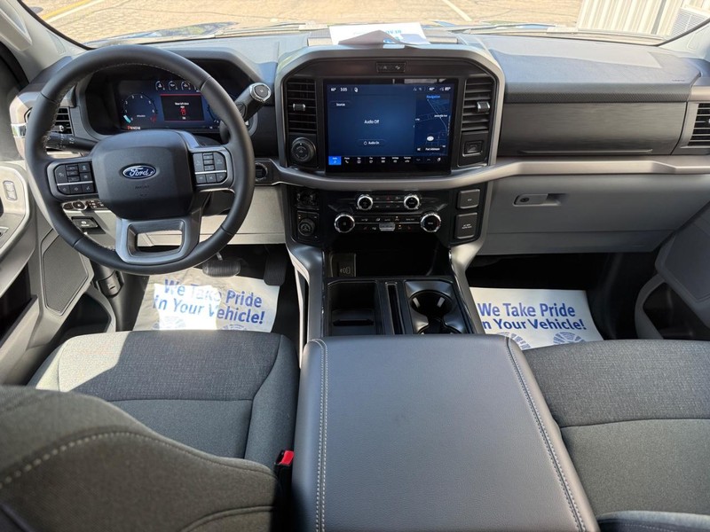 Ford F-150 Vehicle Full-screen Gallery Image 8