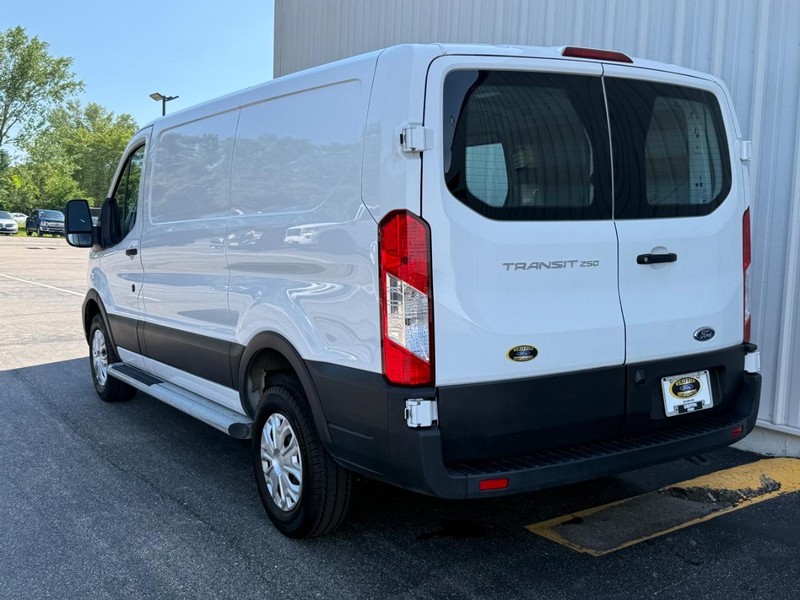 Ford Transit Cargo Van Vehicle Full-screen Gallery Image 3