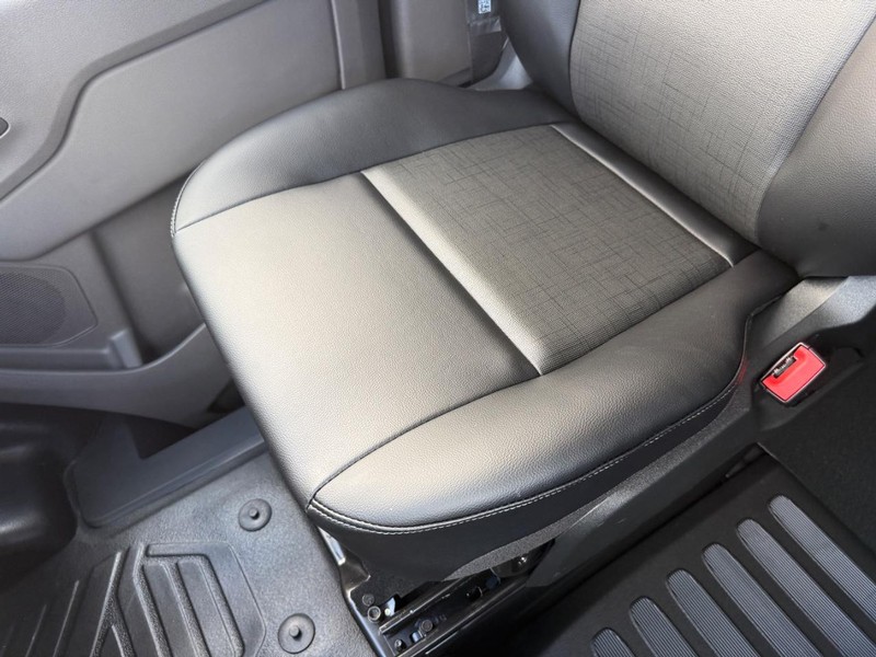 Ford Transit Cargo Van Vehicle Full-screen Gallery Image 19