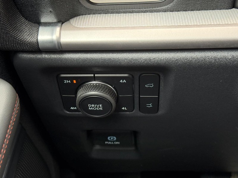 Ford Expedition Max Vehicle Full-screen Gallery Image 22