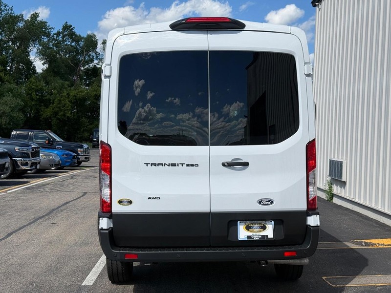 Ford Transit Cargo Van Vehicle Full-screen Gallery Image 4