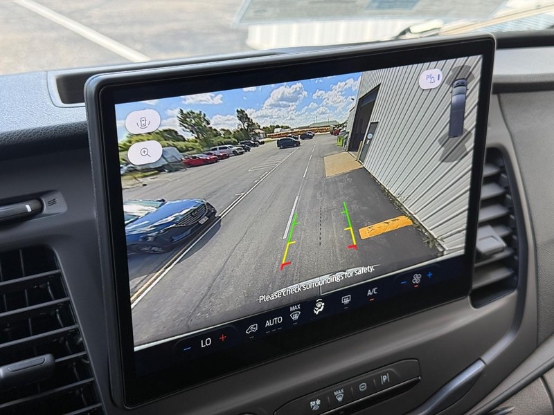 Ford Transit Cargo Van Vehicle Full-screen Gallery Image 17