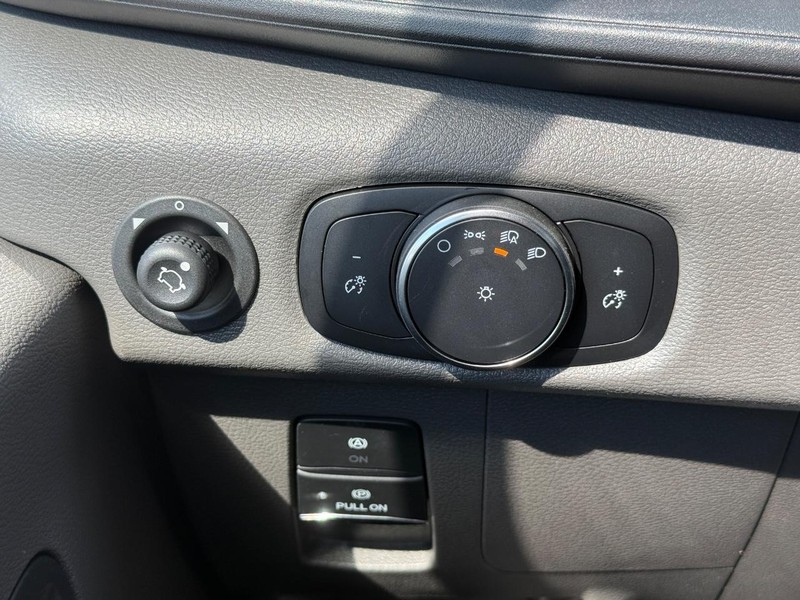 Ford Transit Cargo Van Vehicle Full-screen Gallery Image 20