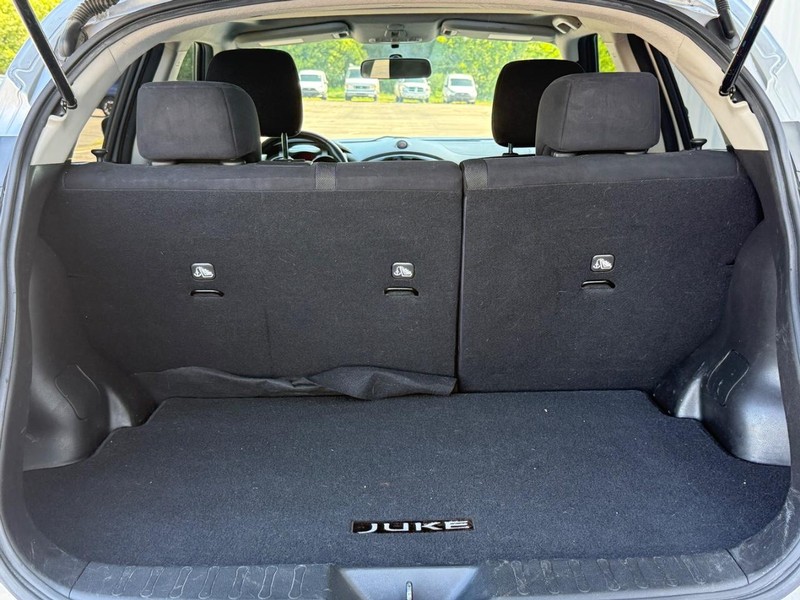 Nissan JUKE Vehicle Full-screen Gallery Image 5