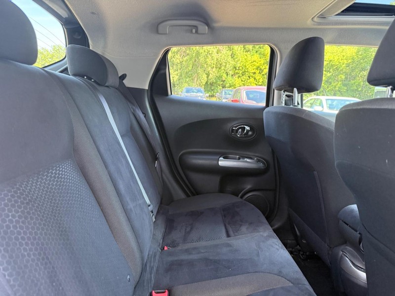 Nissan JUKE Vehicle Full-screen Gallery Image 8